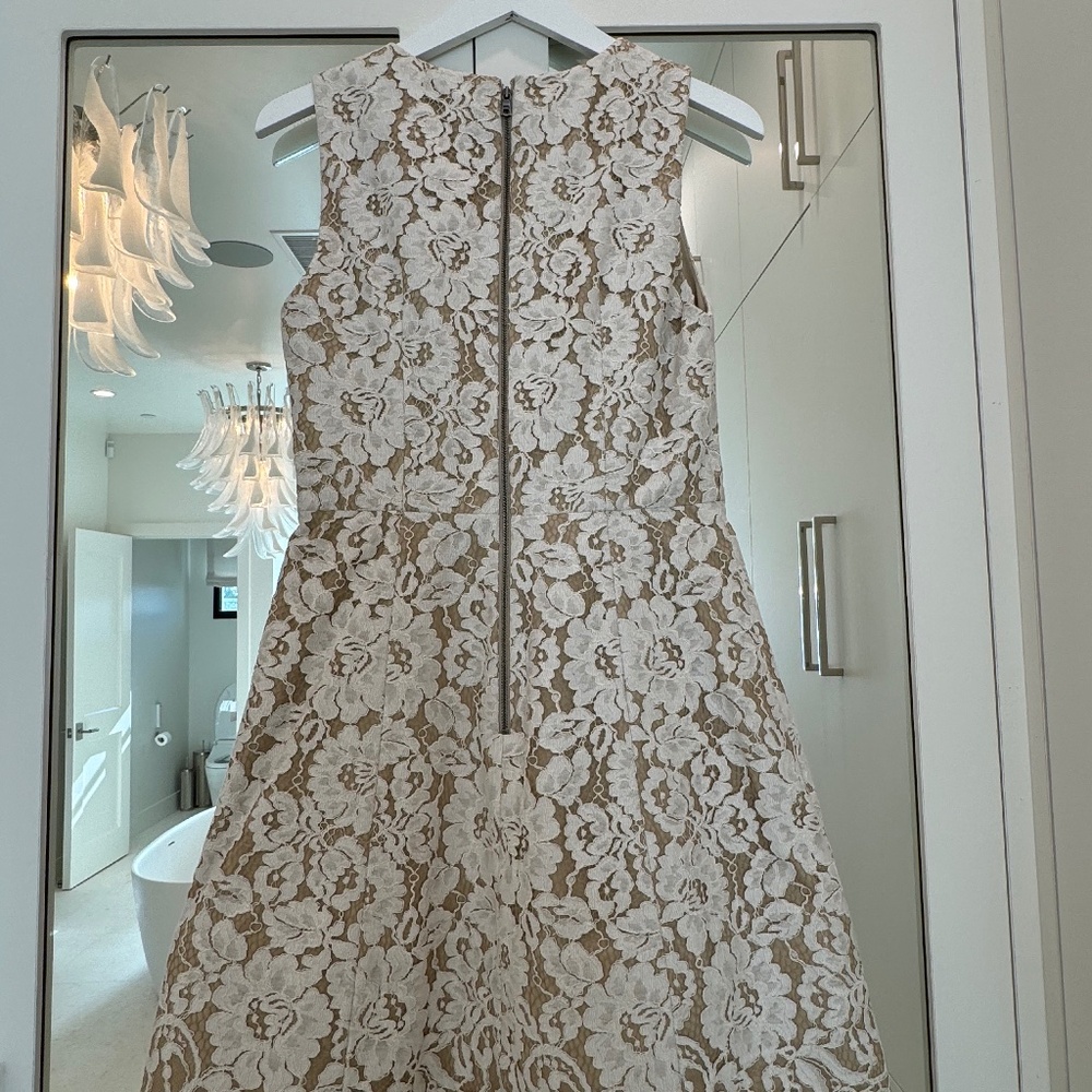 Alice + Olivia Lace Mini Dress - Size 6 - Picture 3 of 8